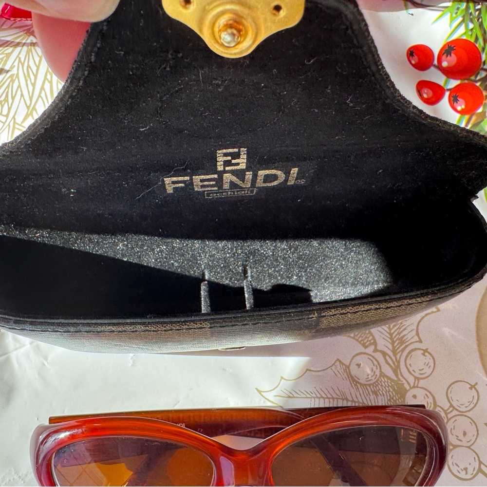 90s Authentic FENDI Style 198 Red Sunglasses with Checkered Case - Picture 6 of 10